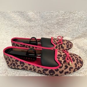 Cheetah Leopard Print & pink Seychelles flats Size 5